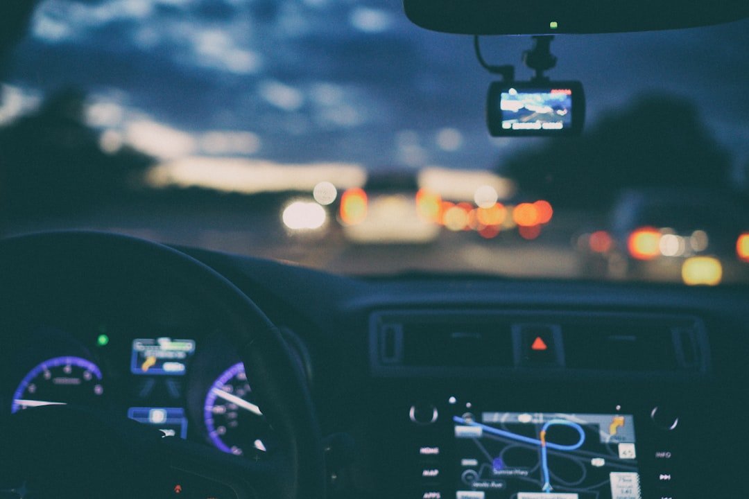 Best Dash Cams for Daily Driving: Night-Footage Comparison, $100–$500+ Picks, and What to Check